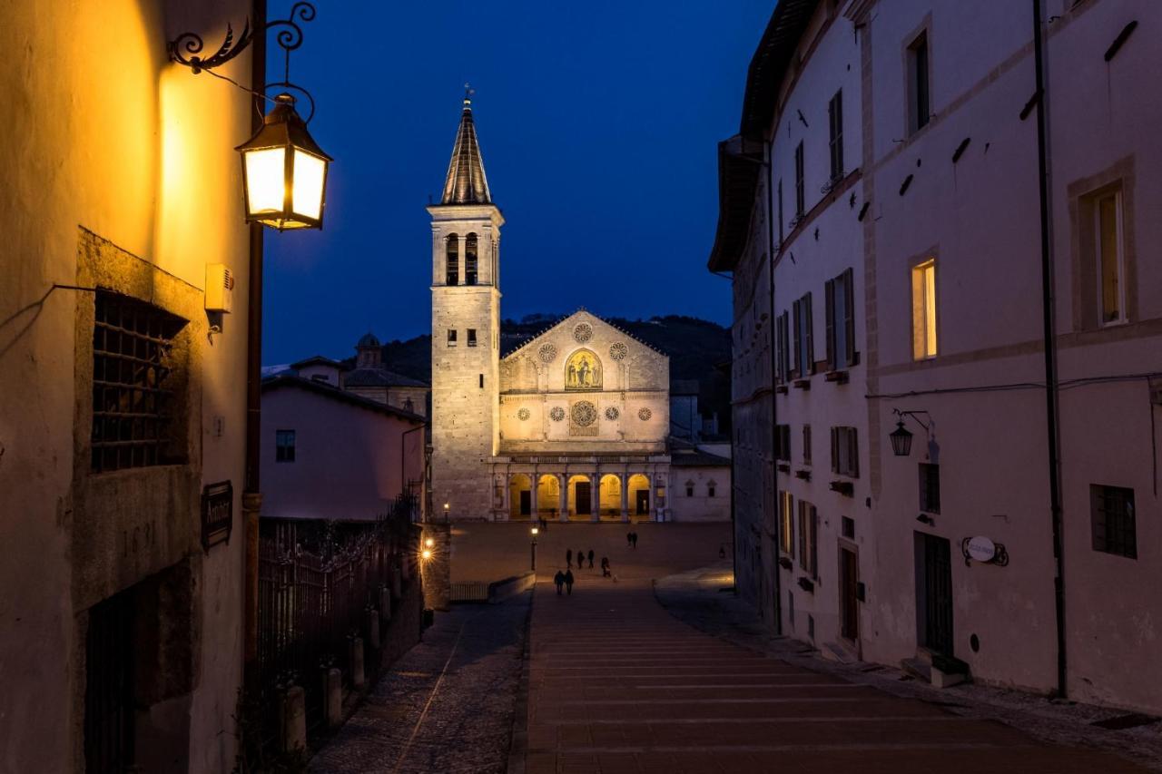 Palazzo Lauri Spoleto Lägenhet Exteriör bild
