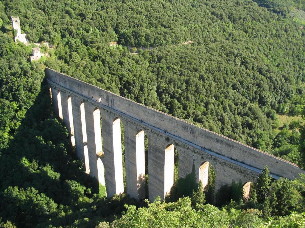 Palazzo Lauri Spoleto Lägenhet Exteriör bild
