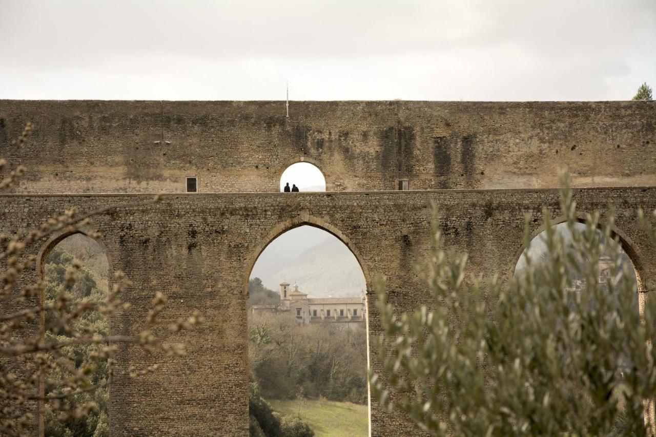 Palazzo Lauri Spoleto Lägenhet Exteriör bild