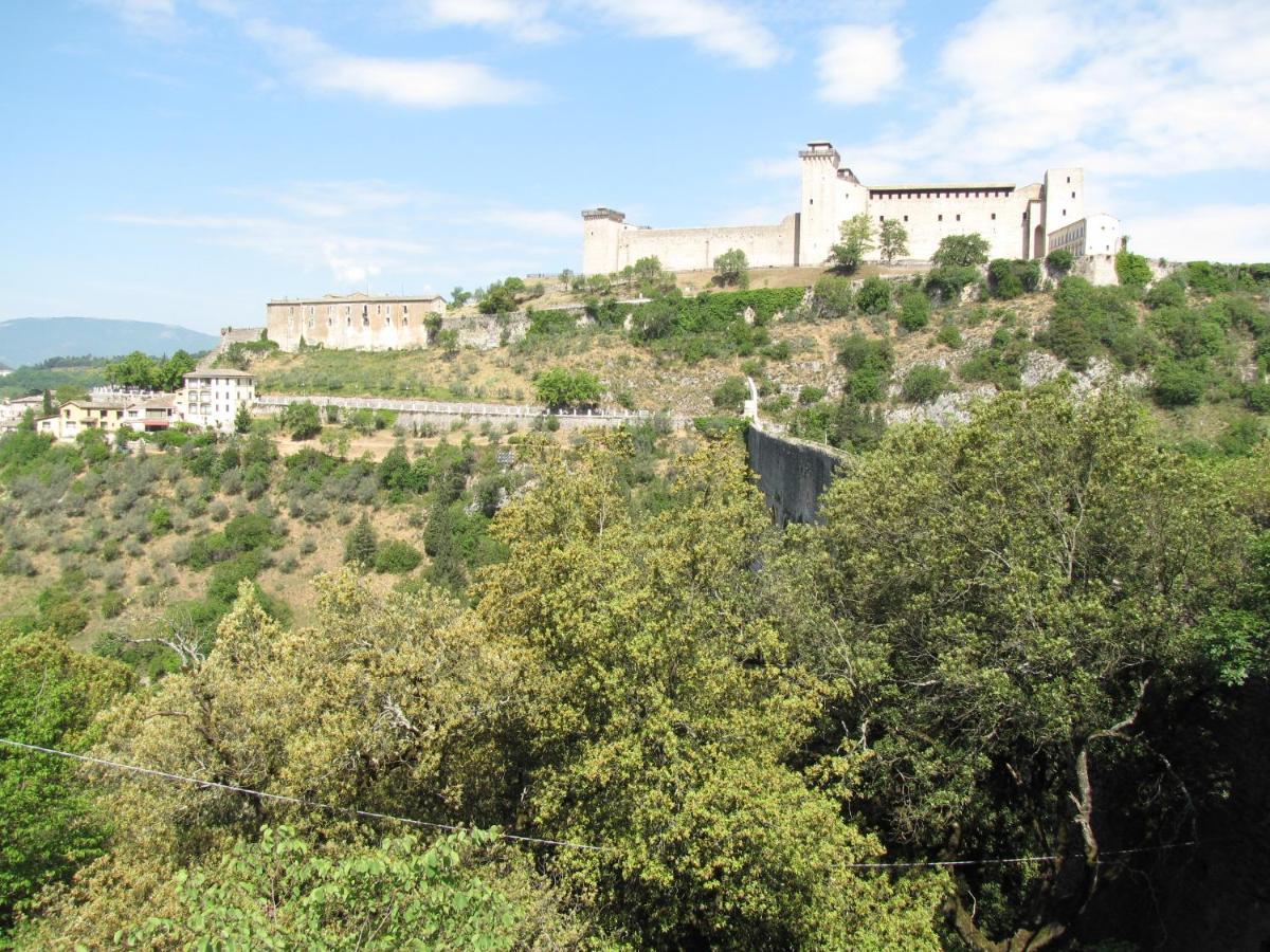 Palazzo Lauri Spoleto Lägenhet Exteriör bild